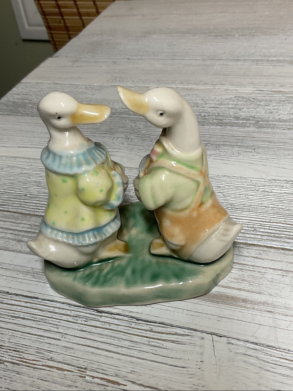 Vintage Beatrix Potter Figurine Puddle Ducks Jemina 1950s-1960s - Picture 2 of 6